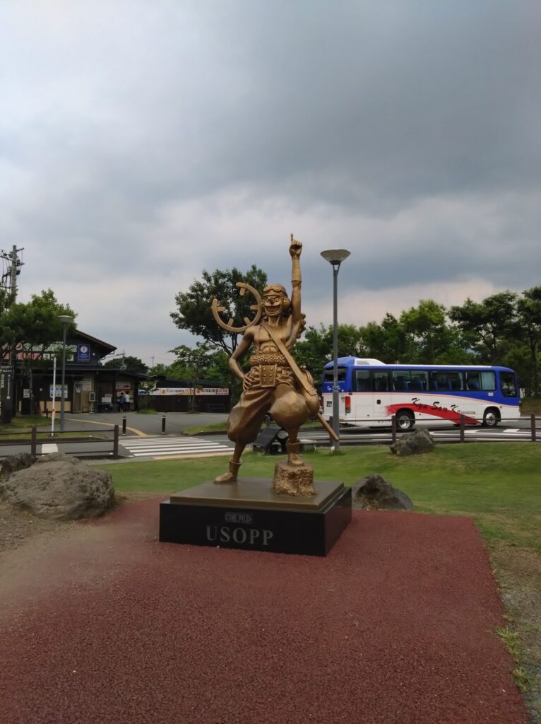 ウソップ像
