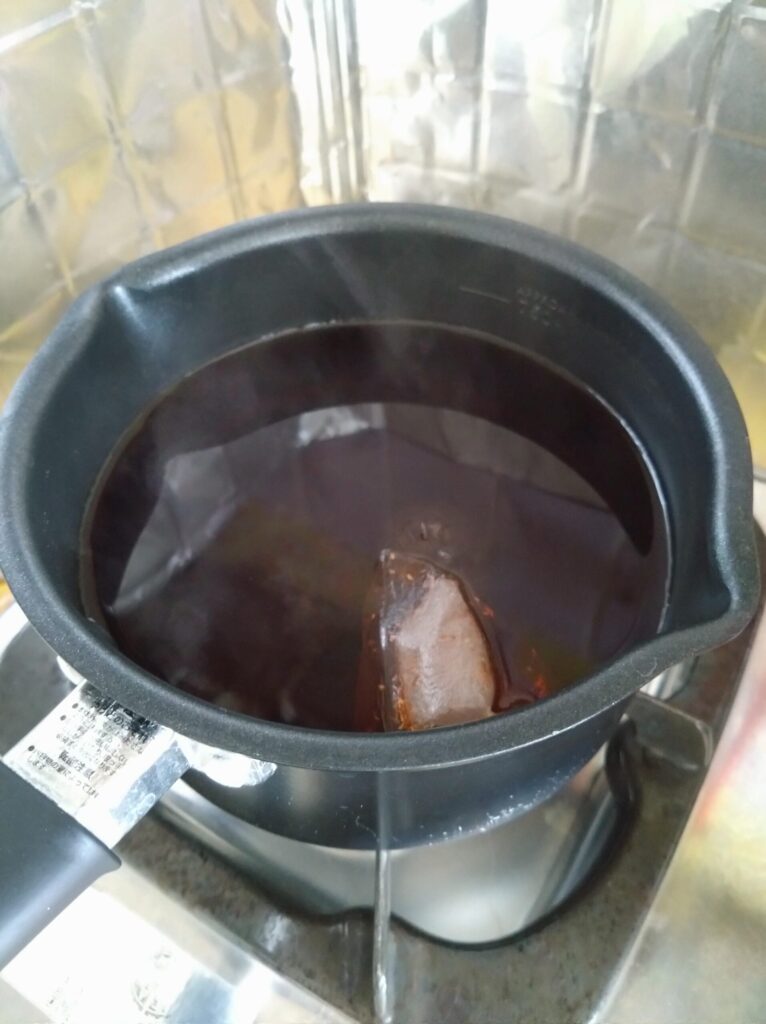 鉄玉で黒くなったお茶